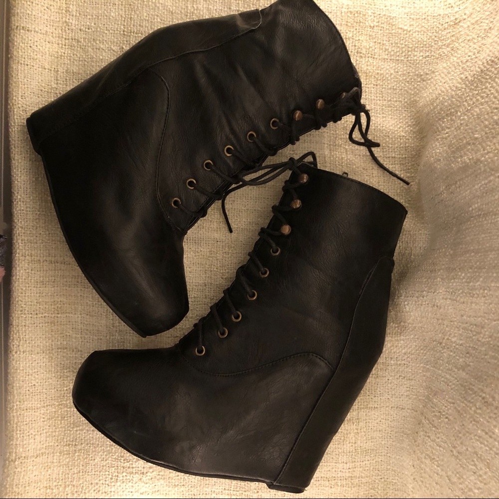 Black Lace-up Platform Wedge Boots